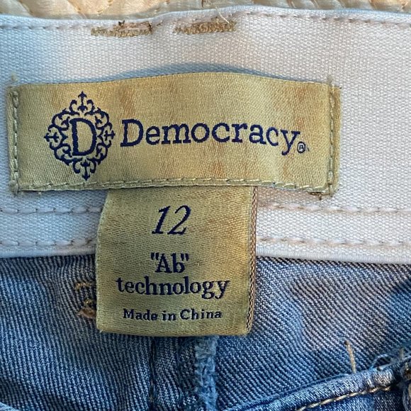 Democracy Stonewashed Skinny Jeans - Picture 4 of 8